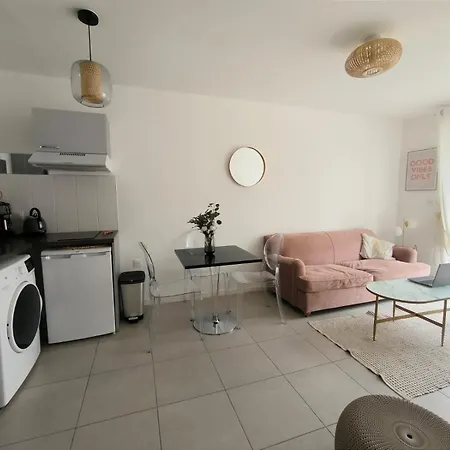 Cocoon Du Bord De Cr Conciergerie شقة